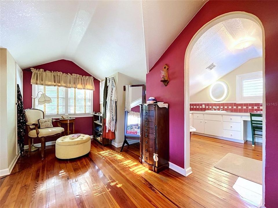 For Sale: $535,000 (2 beds, 2 baths, 3184 Square Feet)