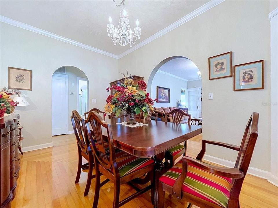 For Sale: $535,000 (2 beds, 2 baths, 3184 Square Feet)