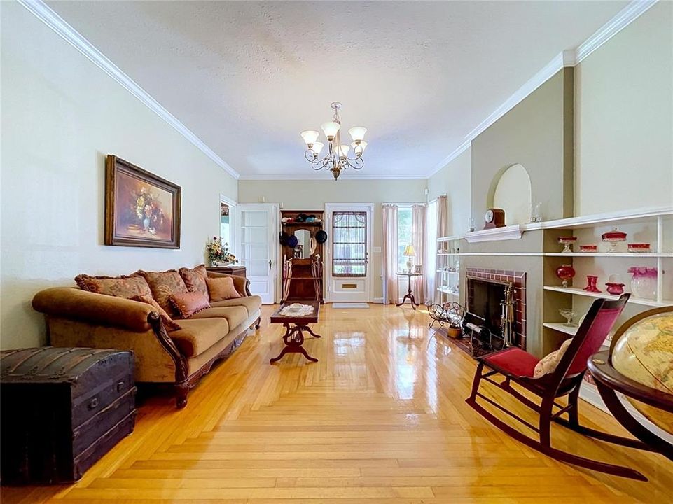 For Sale: $535,000 (2 beds, 2 baths, 3184 Square Feet)
