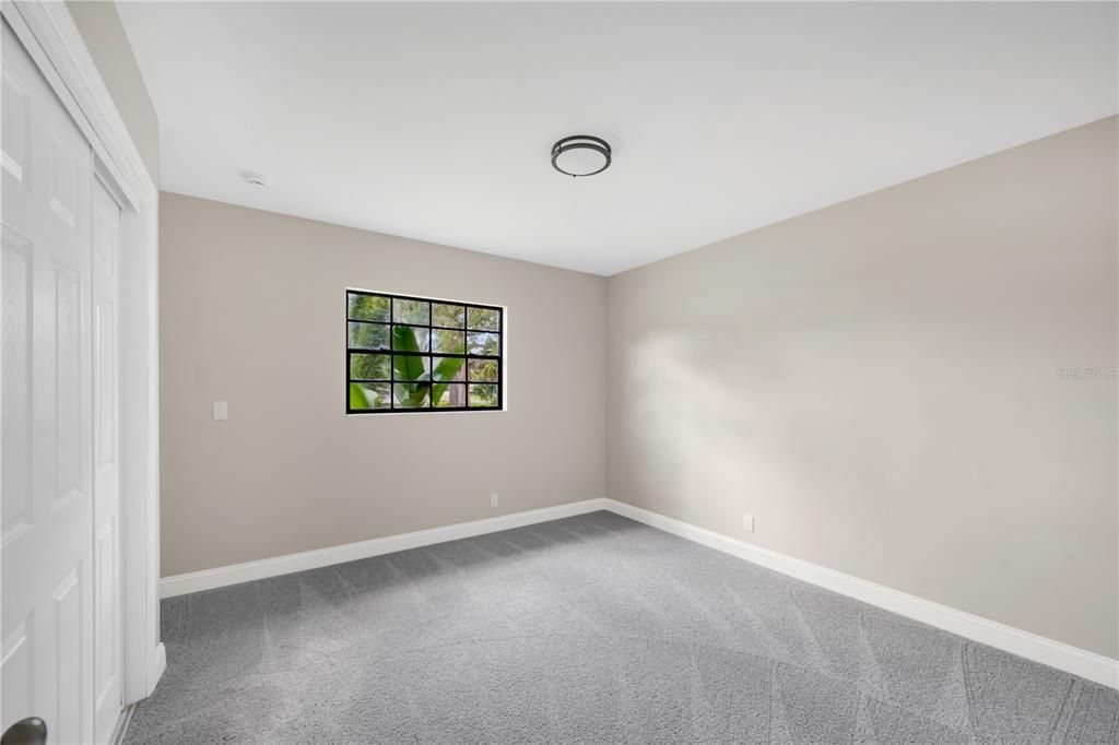 En Venta: $379,900 (4 camas, 2 baños, 1920 Pies cuadrados)