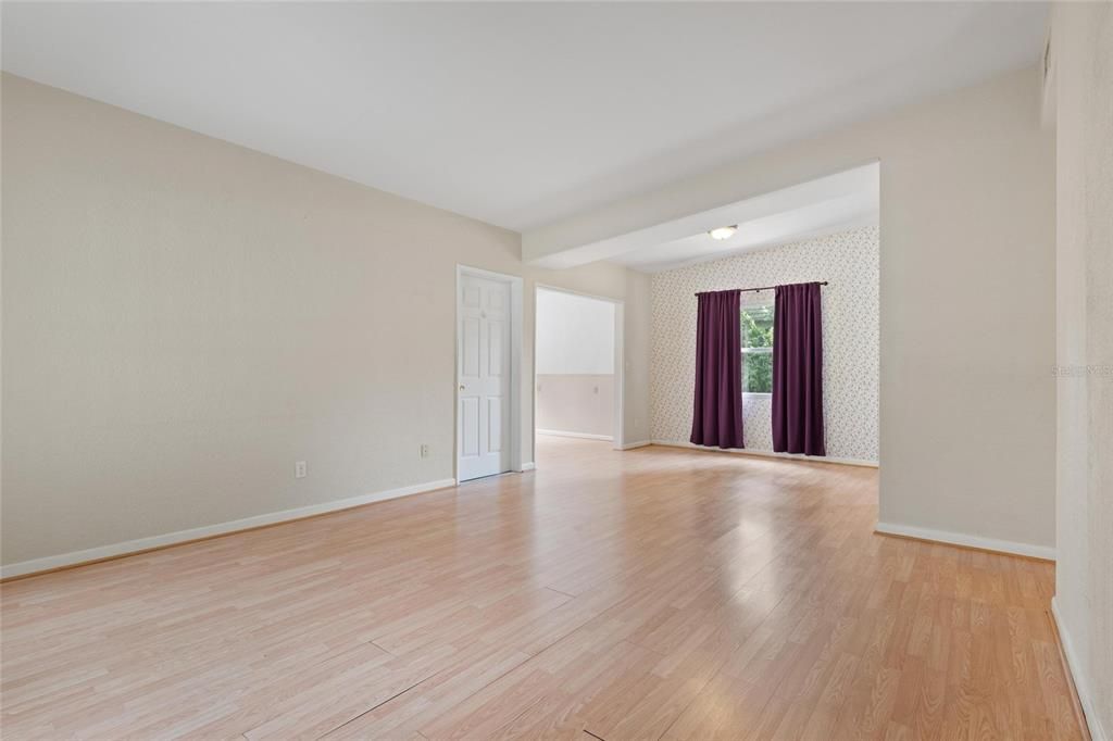 En Venta: $289,000 (3 camas, 1 baños, 1096 Pies cuadrados)