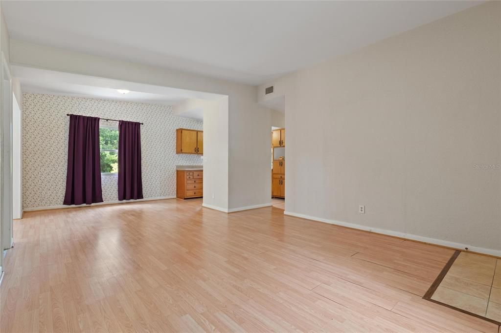 En Venta: $289,000 (3 camas, 1 baños, 1096 Pies cuadrados)