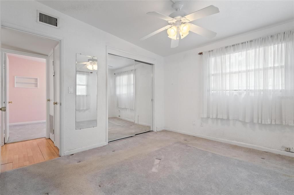 En Venta: $289,000 (3 camas, 1 baños, 1096 Pies cuadrados)