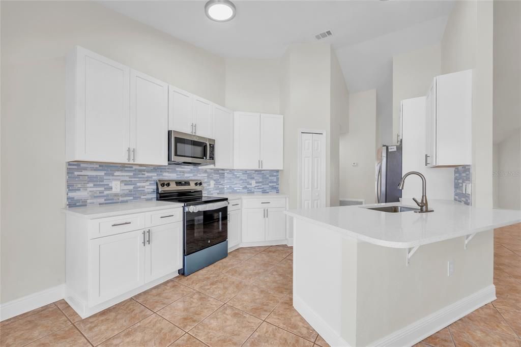 For Sale: $449,900 (3 beds, 2 baths, 1782 Square Feet)