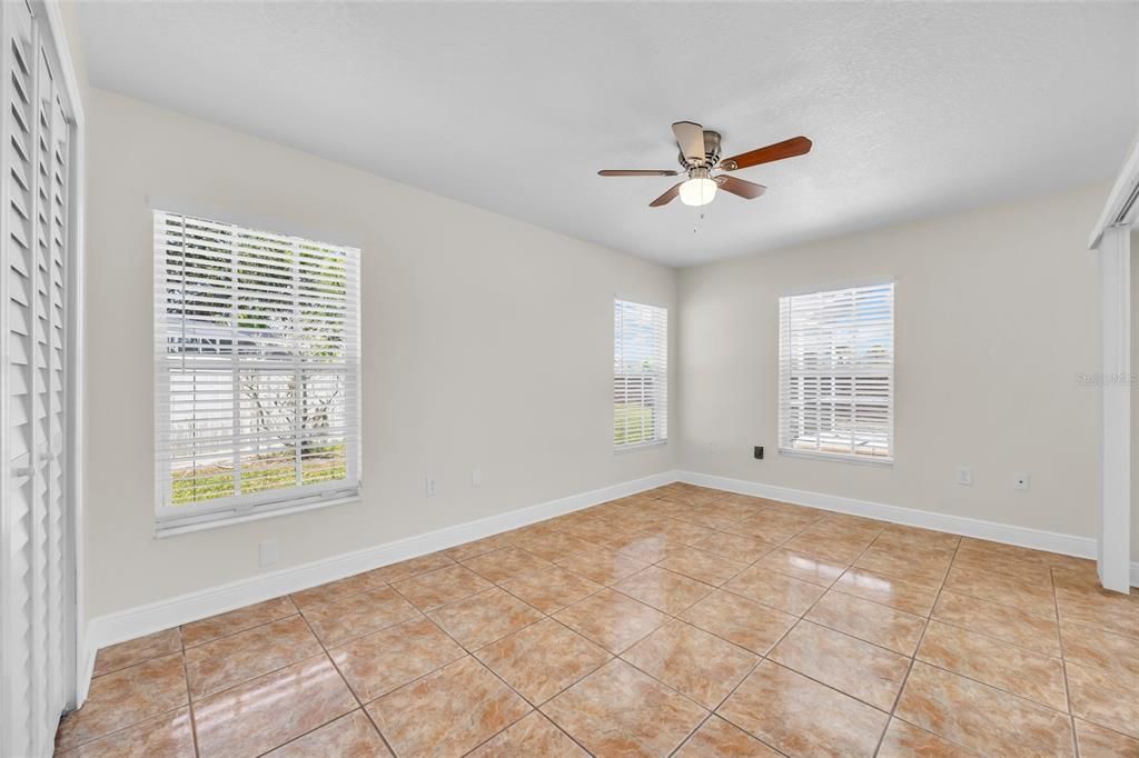 For Sale: $449,900 (3 beds, 2 baths, 1782 Square Feet)
