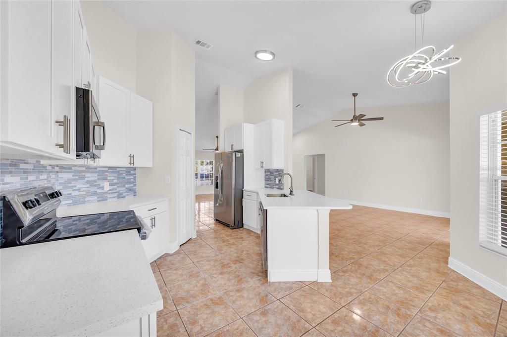 For Sale: $449,900 (3 beds, 2 baths, 1782 Square Feet)