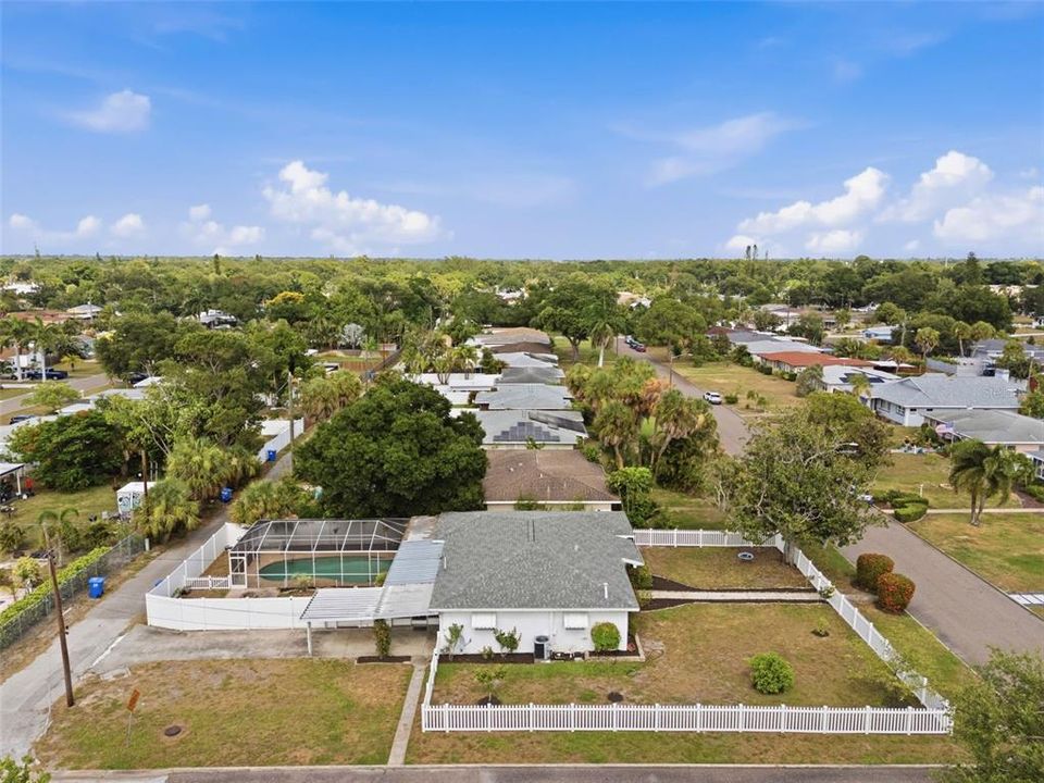 For Sale: $475,000 (2 beds, 2 baths, 1167 Square Feet)