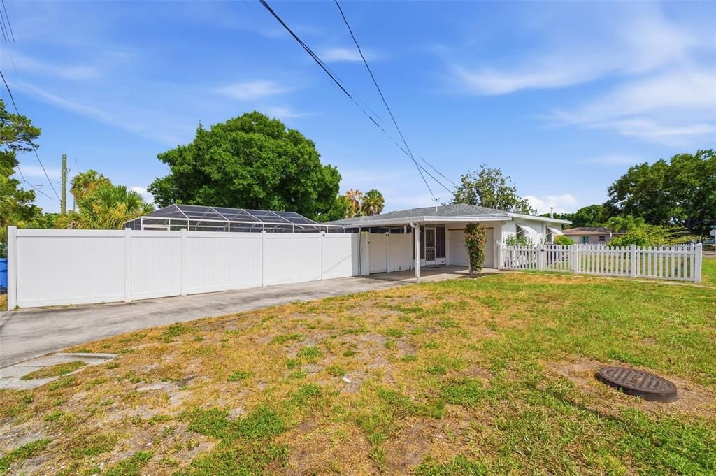 For Sale: $475,000 (2 beds, 2 baths, 1167 Square Feet)
