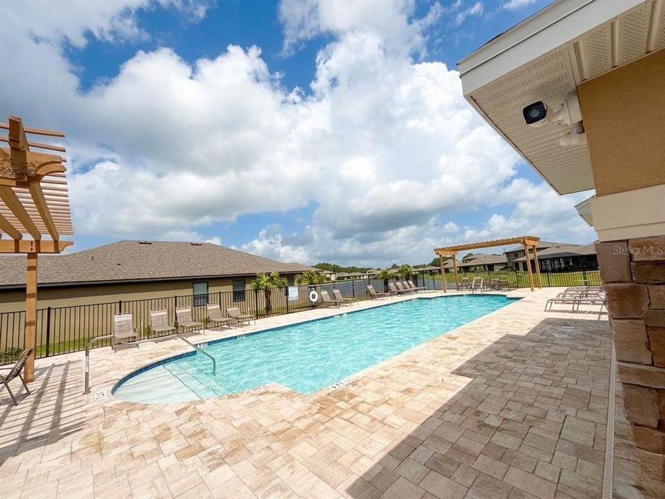 For Rent: $1,925 (4 beds, 2 baths, 1830 Square Feet)