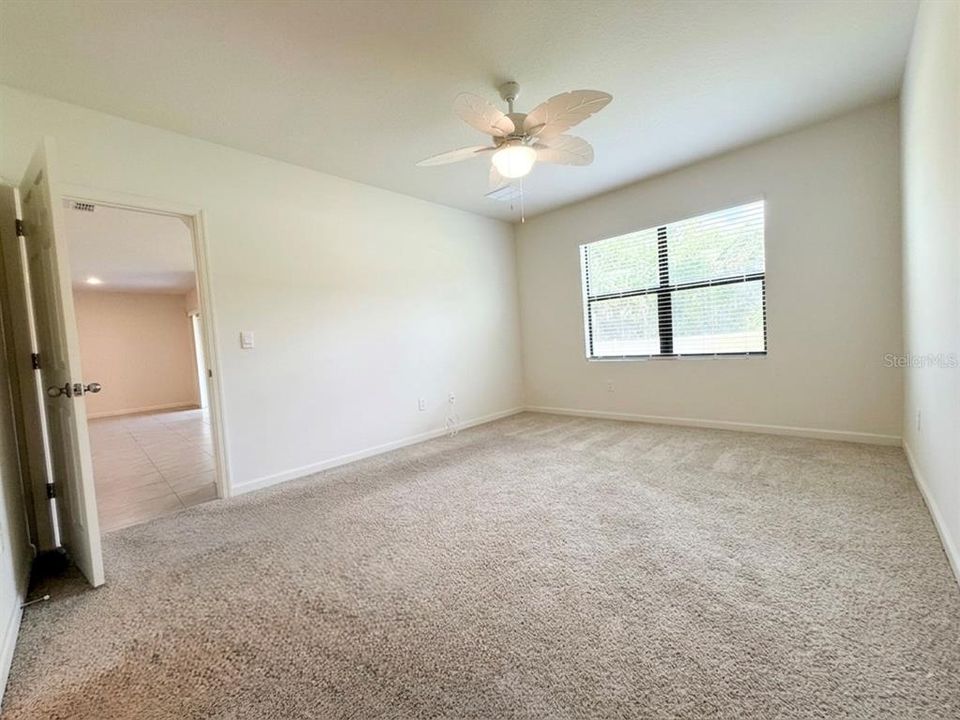 For Rent: $1,925 (4 beds, 2 baths, 1830 Square Feet)