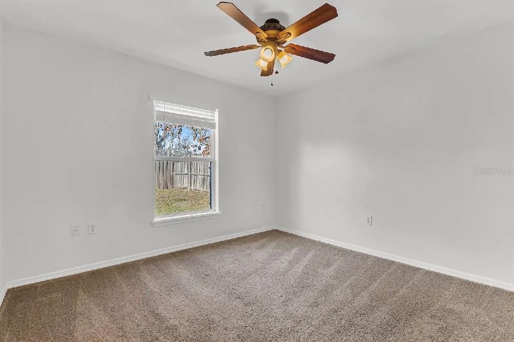 For Sale: $300,000 (3 beds, 2 baths, 1252 Square Feet)