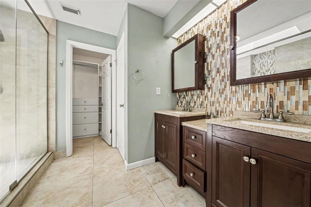 На продажу: $445,000 (3 спален, 2 ванн, 1709 Квадратных фут)