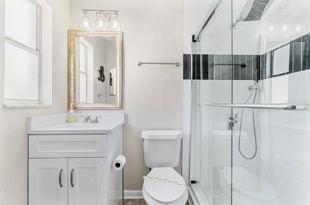 For Sale: $749,900 (5 beds, 3 baths, 2215 Square Feet)