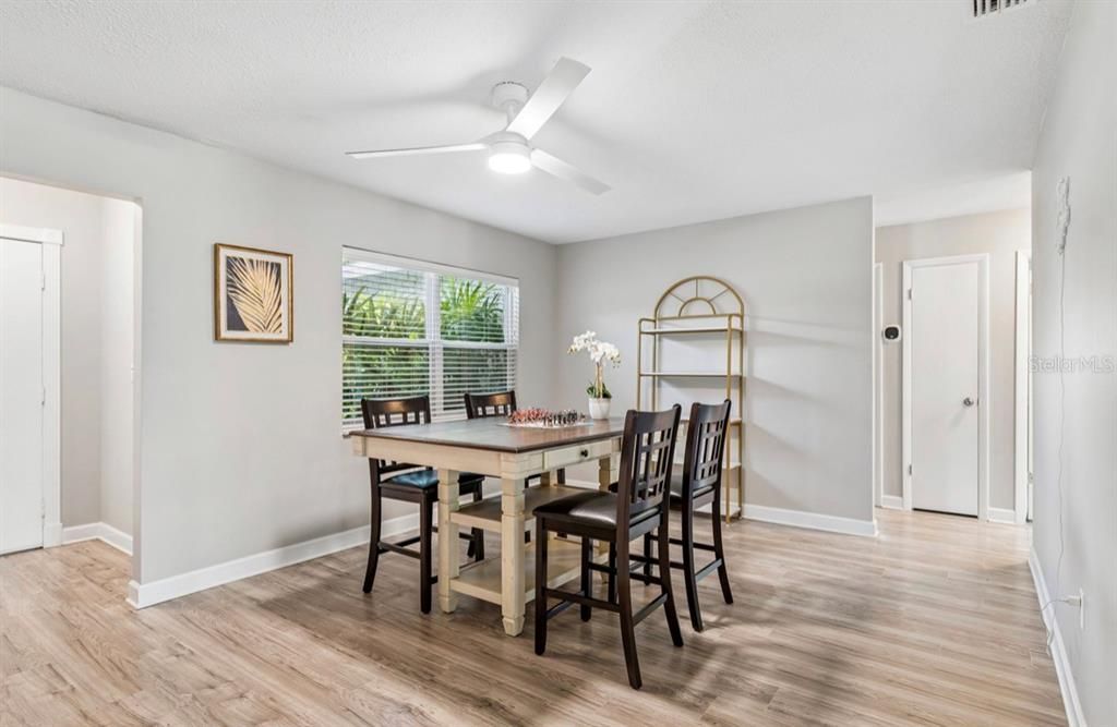 For Sale: $749,900 (5 beds, 3 baths, 2215 Square Feet)