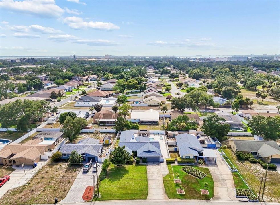 For Sale: $749,900 (5 beds, 3 baths, 2215 Square Feet)