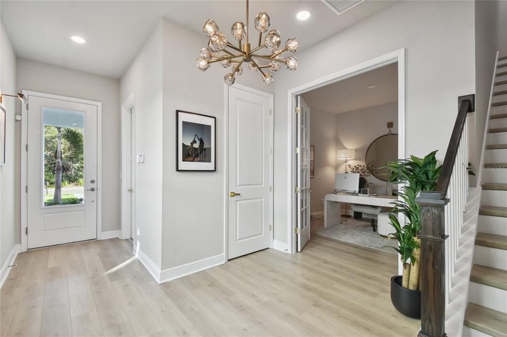 В аренду: $5,700 (3 спален, 2 ванн, 2570 Квадратных фут)