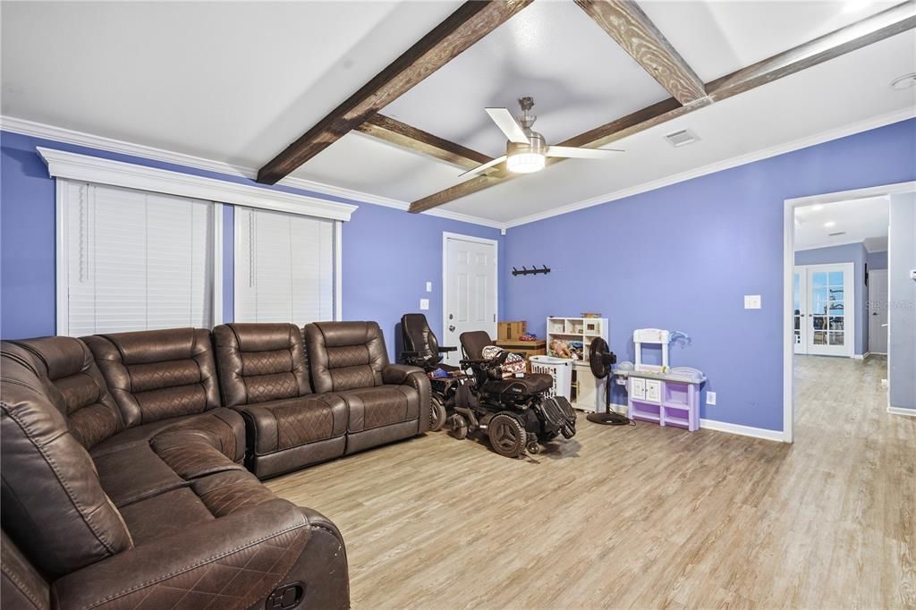 На продажу: $469,000 (4 спален, 3 ванн, 2280 Квадратных фут)