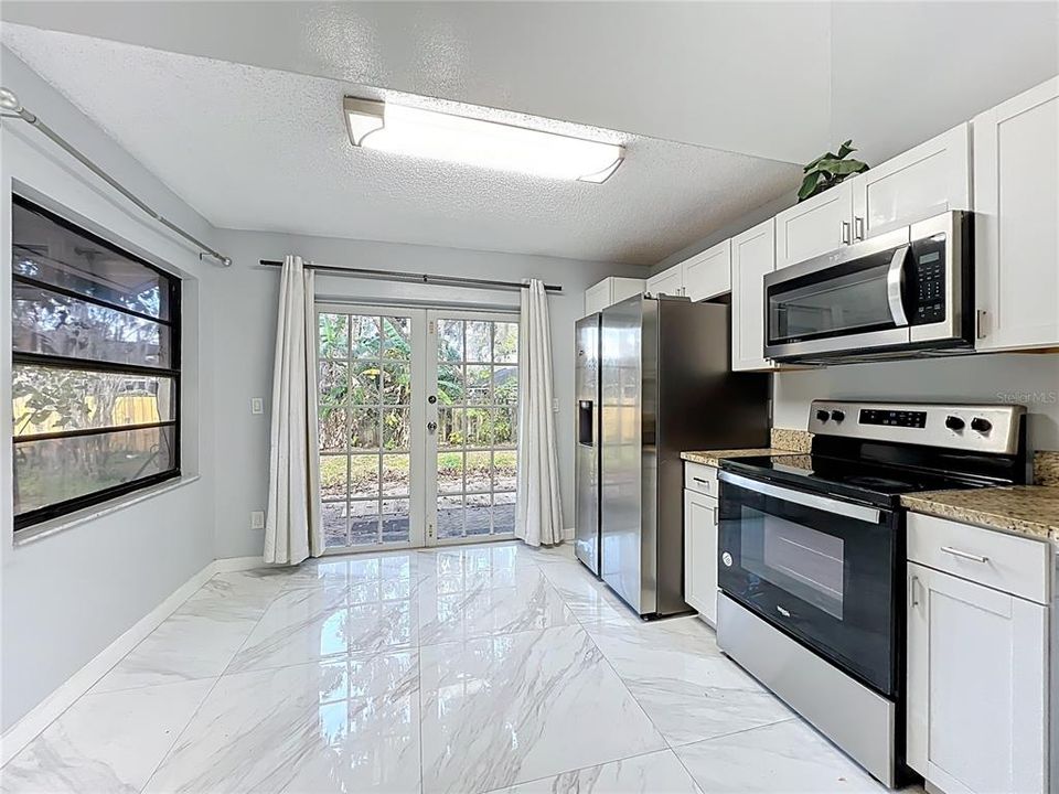 В аренду: $2,750 (3 спален, 2 ванн, 1721 Квадратных фут)
