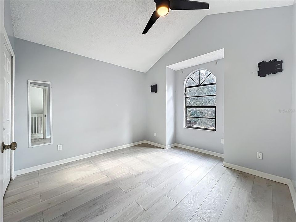 В аренду: $2,750 (3 спален, 2 ванн, 1721 Квадратных фут)