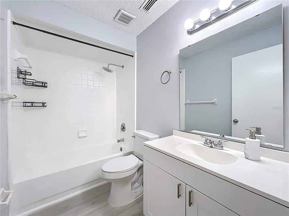 В аренду: $2,750 (3 спален, 2 ванн, 1721 Квадратных фут)