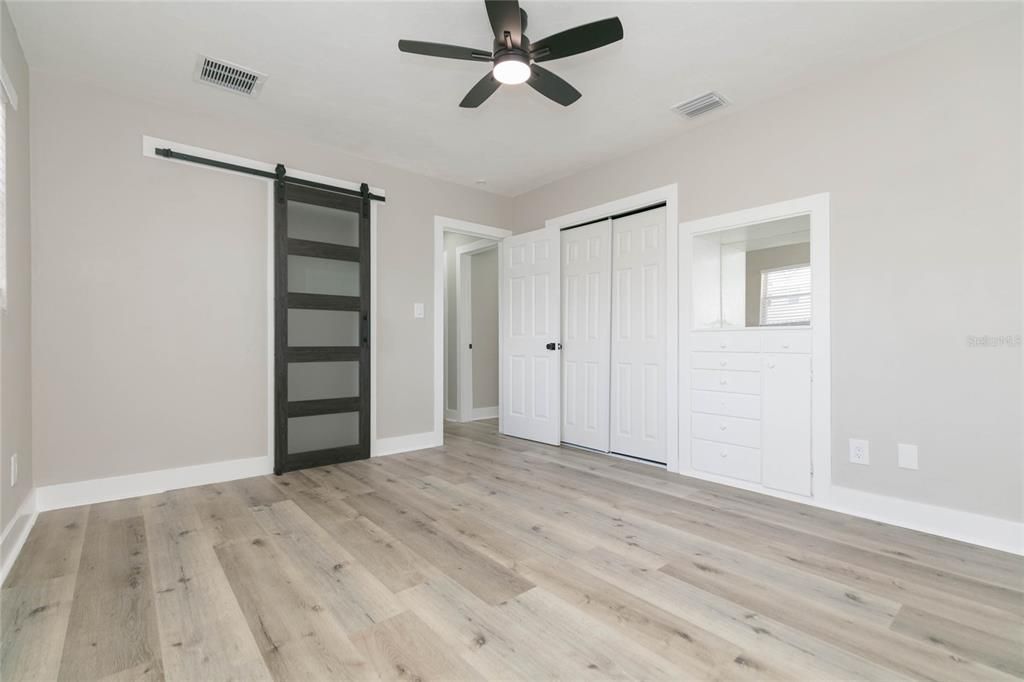 For Rent: $2,275 (2 beds, 2 baths, 857 Square Feet)
