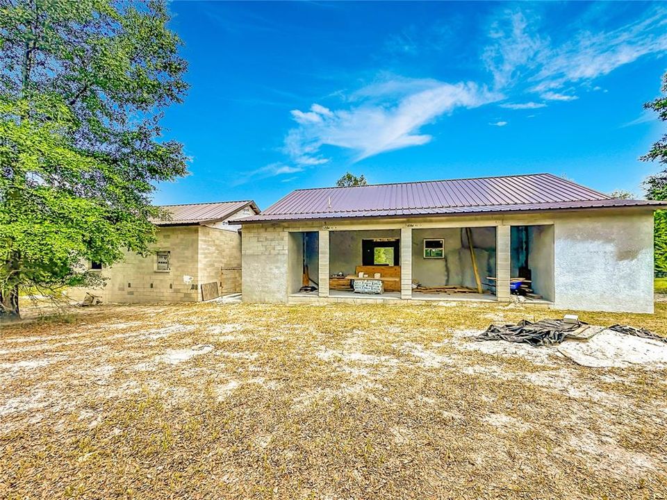 For Sale: $350,000 (4 beds, 3 baths, 2452 Square Feet)