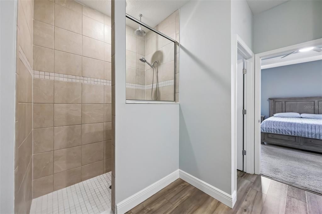 For Sale: $409,000 (4 beds, 3 baths, 2367 Square Feet)