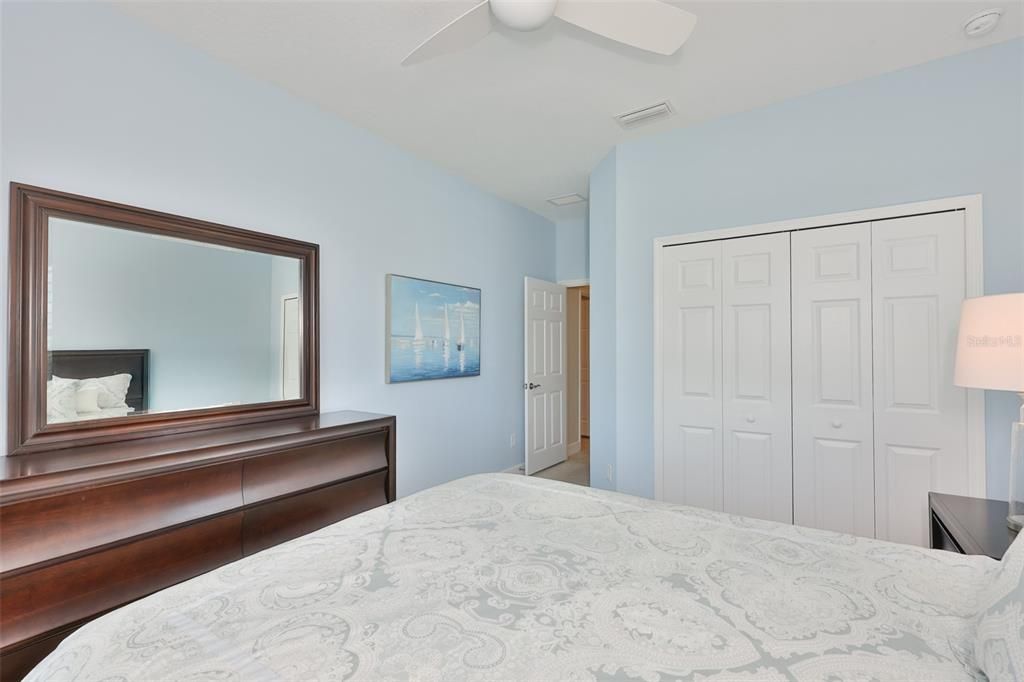 For Sale: $344,900 (2 beds, 2 baths, 1854 Square Feet)