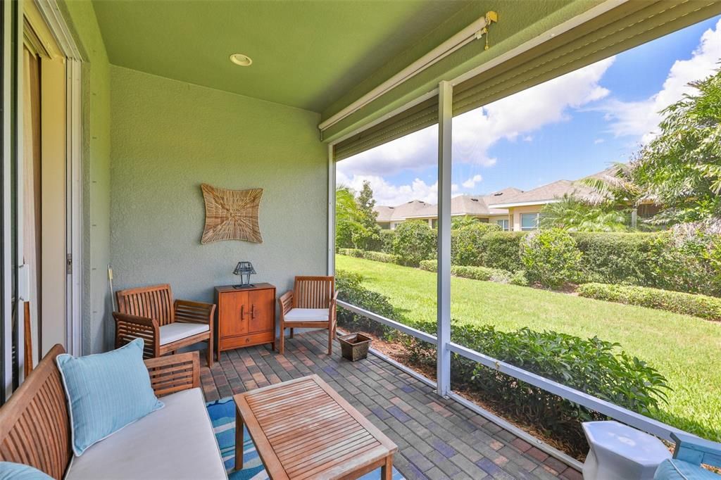For Sale: $344,900 (2 beds, 2 baths, 1854 Square Feet)