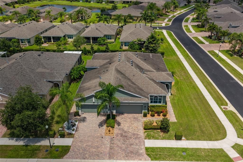 For Sale: $344,900 (2 beds, 2 baths, 1854 Square Feet)