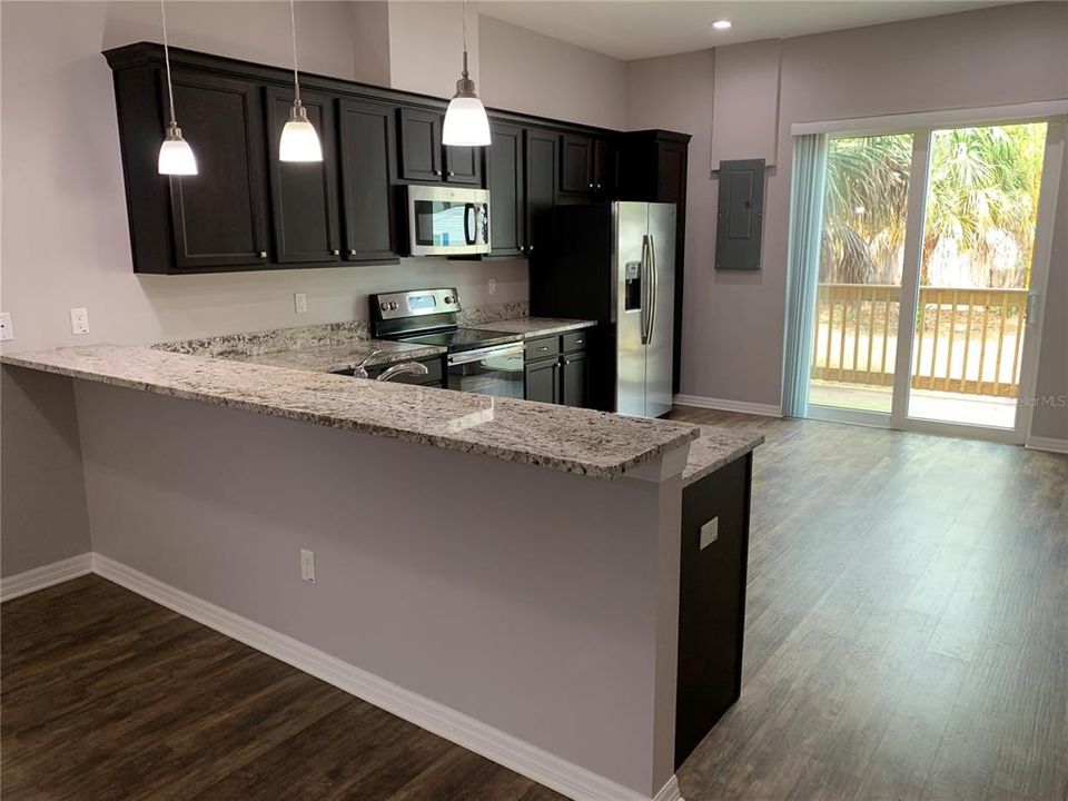 For Rent: $2,500 (2 beds, 2 baths, 1584 Square Feet)