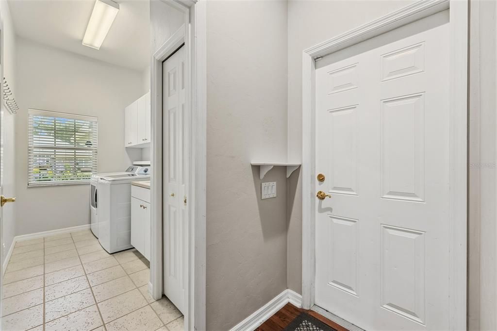 En Venta: $749,900 (3 camas, 2 baños, 2778 Pies cuadrados)
