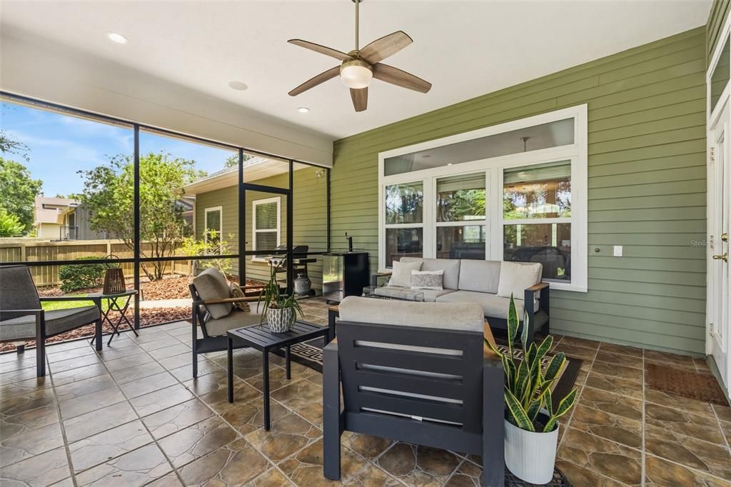 En Venta: $749,900 (3 camas, 2 baños, 2778 Pies cuadrados)