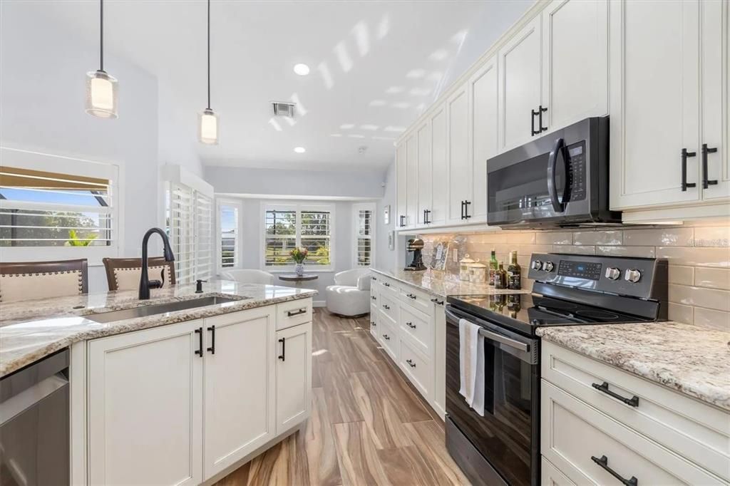 For Rent: $5,000 (3 beds, 2 baths, 1672 Square Feet)