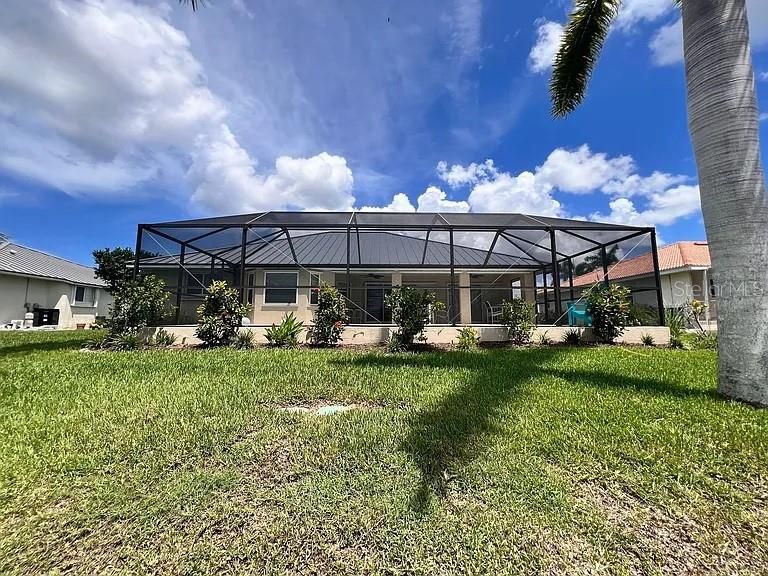 For Rent: $5,000 (3 beds, 2 baths, 1672 Square Feet)