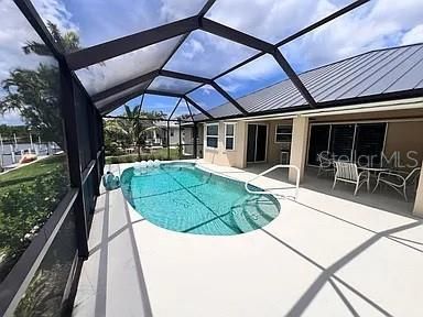 For Rent: $5,000 (3 beds, 2 baths, 1672 Square Feet)