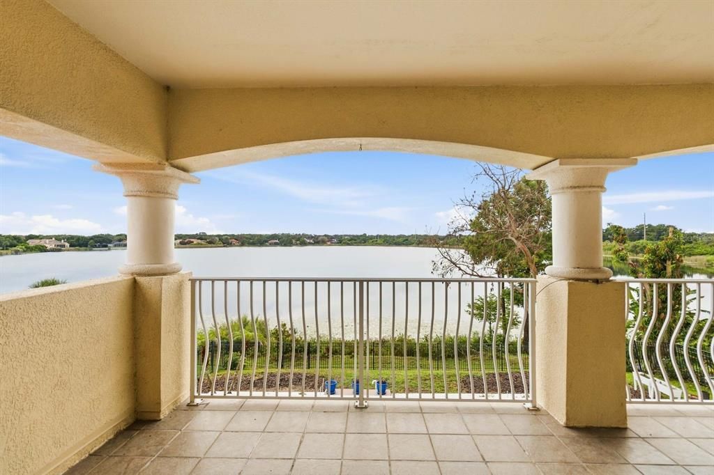 For Sale: $1,375,000 (5 beds, 3 baths, 3107 Square Feet)