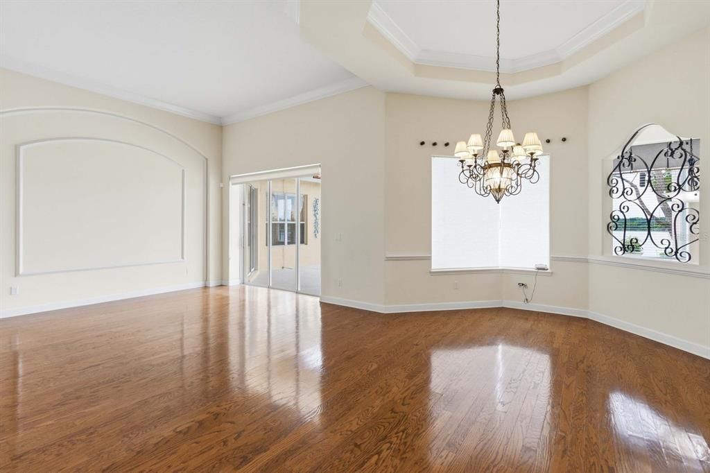For Sale: $1,375,000 (5 beds, 3 baths, 3107 Square Feet)