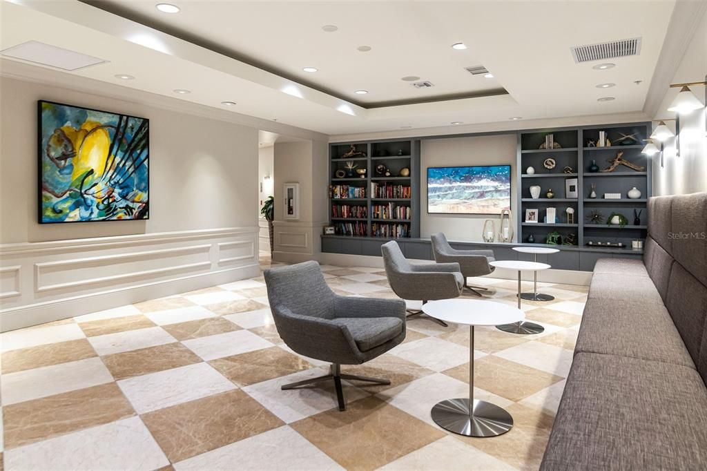 For Sale: $985,000 (2 beds, 2 baths, 1242 Square Feet)