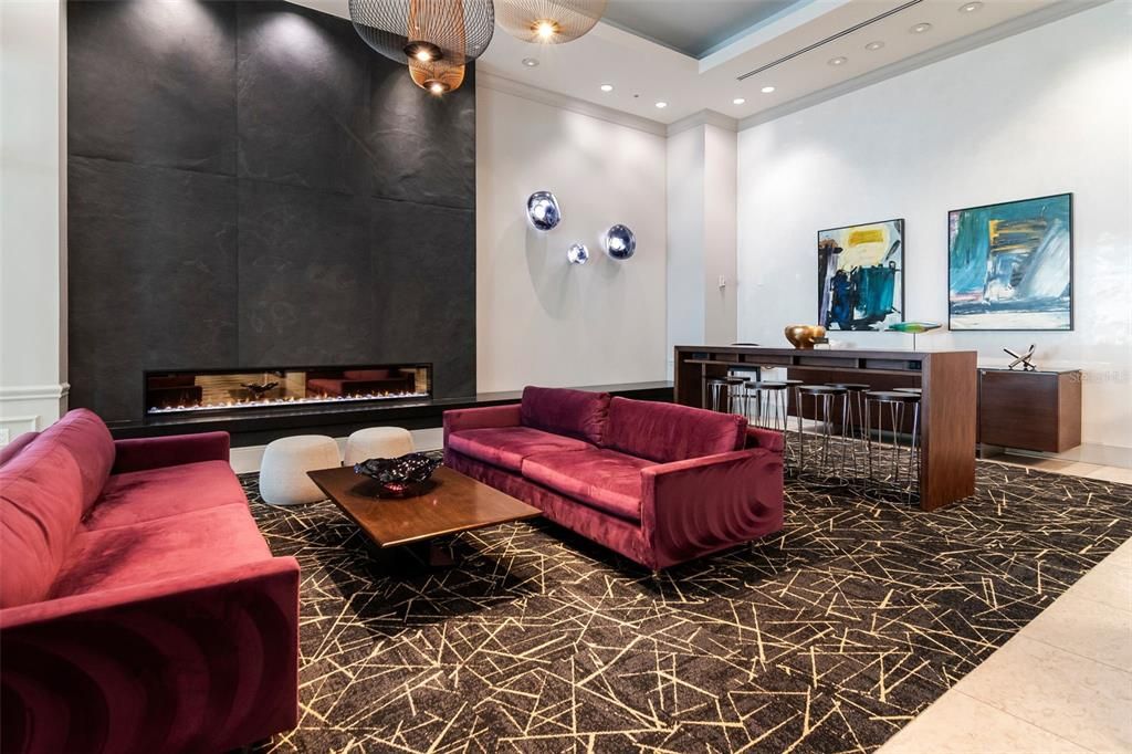 For Sale: $985,000 (2 beds, 2 baths, 1242 Square Feet)