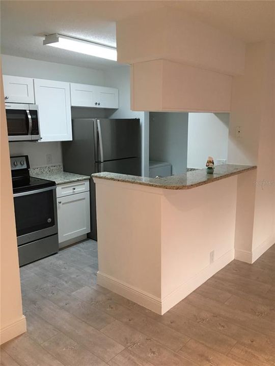 For Rent: $1,350 (1 beds, 1 baths, 644 Square Feet)