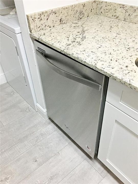 В аренду: $1,350 (1 спален, 1 ванн, 644 Квадратных фут)