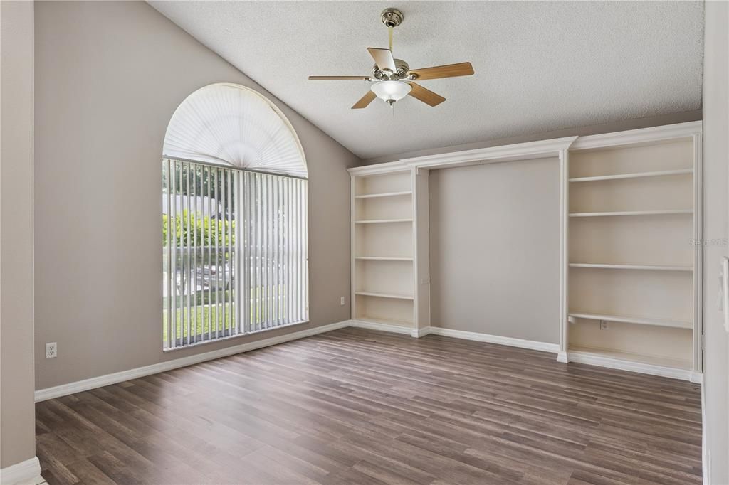 For Sale: $425,000 (3 beds, 2 baths, 1875 Square Feet)