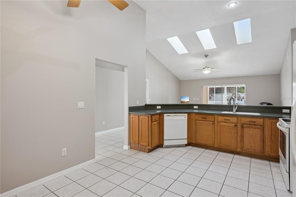 For Sale: $425,000 (3 beds, 2 baths, 1875 Square Feet)
