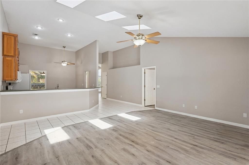 For Sale: $425,000 (3 beds, 2 baths, 1875 Square Feet)
