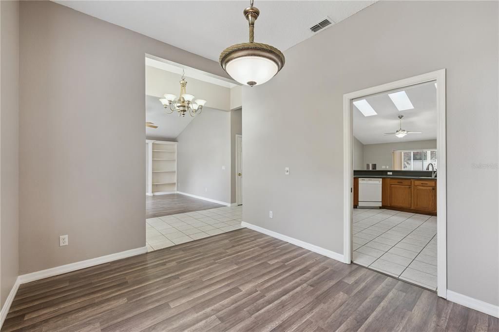 For Sale: $425,000 (3 beds, 2 baths, 1875 Square Feet)