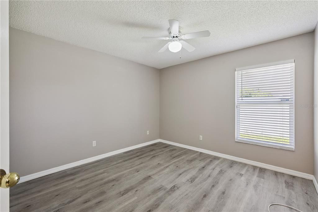 For Sale: $425,000 (3 beds, 2 baths, 1875 Square Feet)