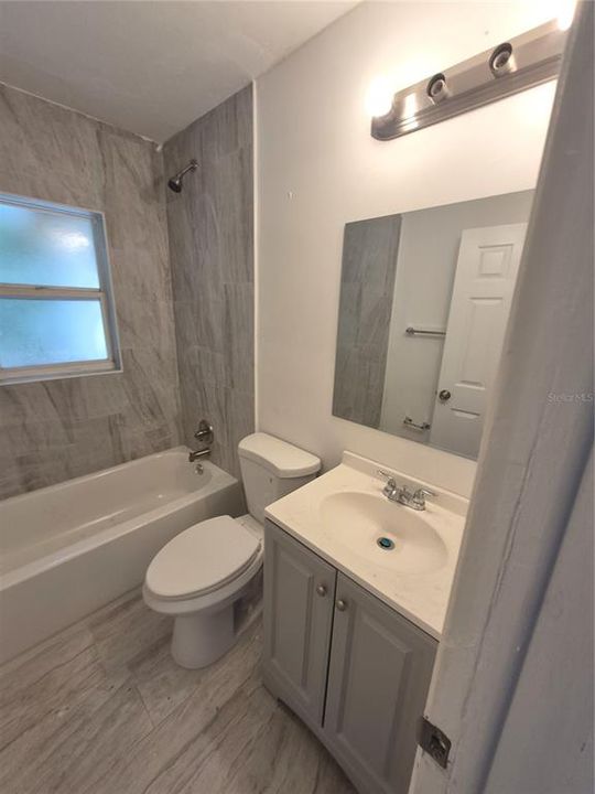 For Rent: $1,199 (2 beds, 1 baths, 1112 Square Feet)