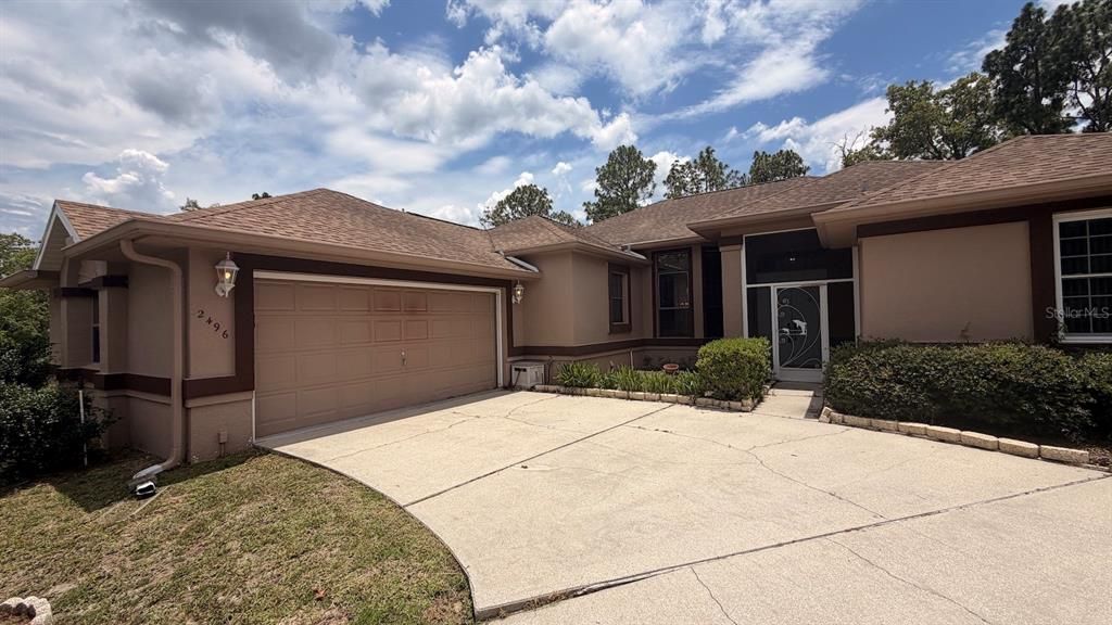 For Sale: $199,999 (3 beds, 2 baths, 1799 Square Feet)