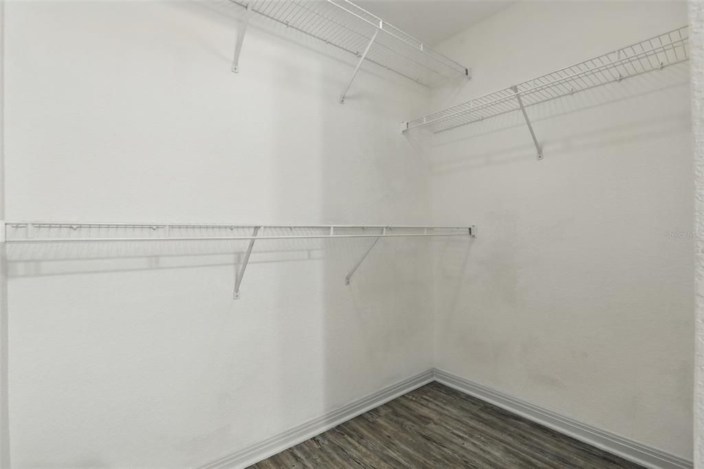 For Sale: $198,000 (2 beds, 2 baths, 1053 Square Feet)